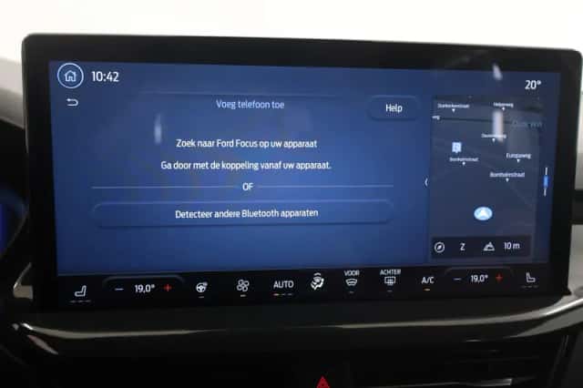 Ford Focus (2023) thumbnail 16
