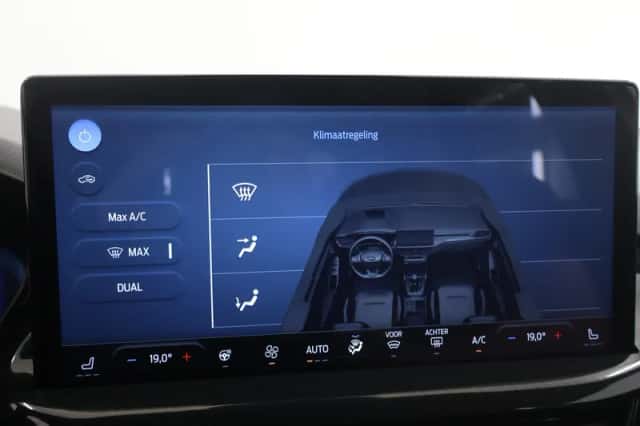 Ford Focus (2023) thumbnail 21