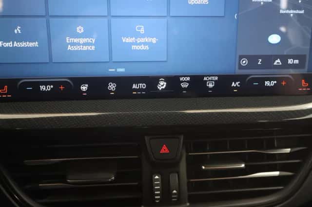 Ford Focus (2023) thumbnail 24