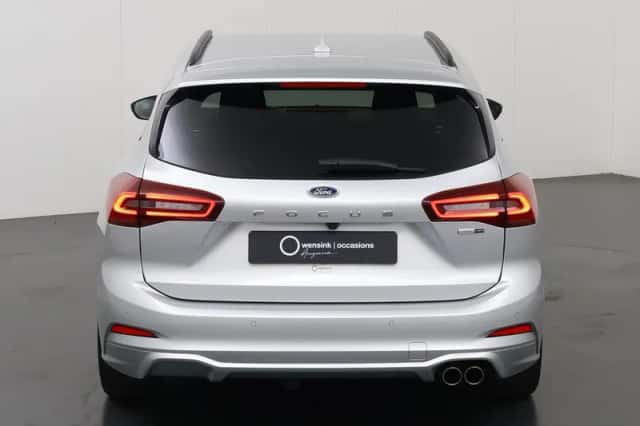 Ford Focus (2023) thumbnail 4