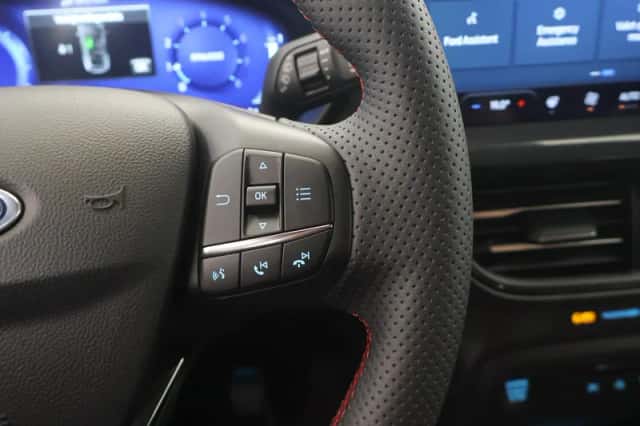 Ford Focus (2023) thumbnail 31