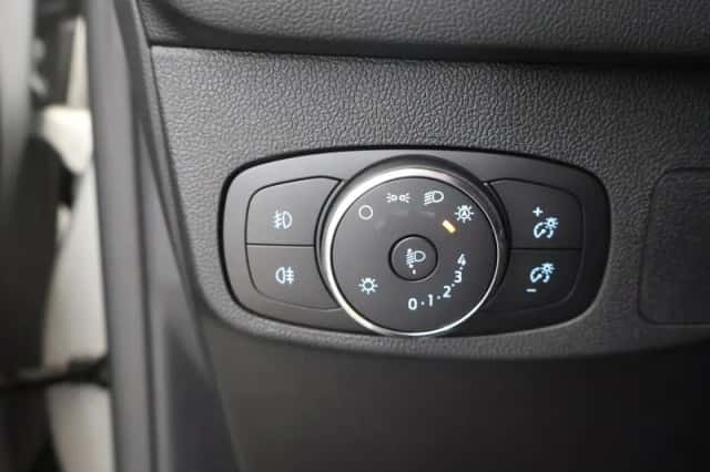 Ford Focus (2023) thumbnail 35