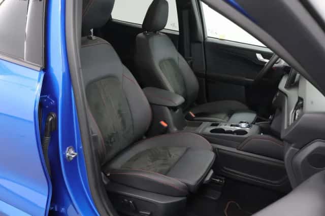 Ford Kuga (2025) thumbnail 10