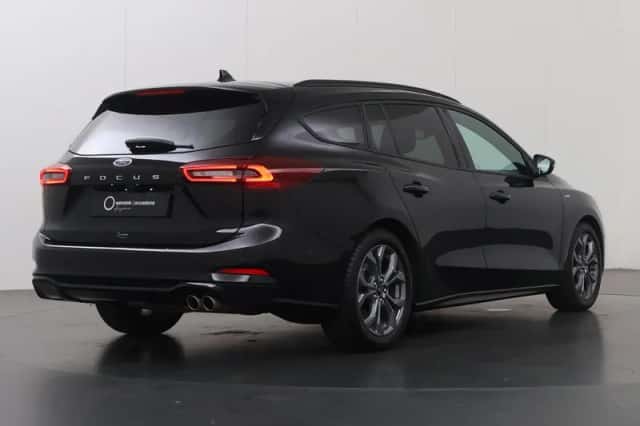 Ford Focus (2024) thumbnail 2