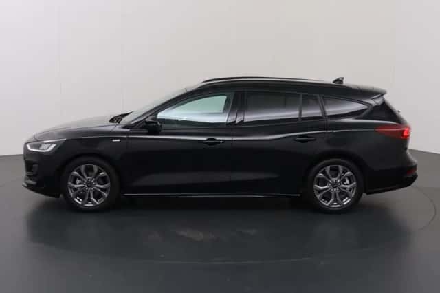 Ford Focus (2024) thumbnail 5