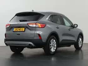Ford Kuga (2022) thumbnail 2