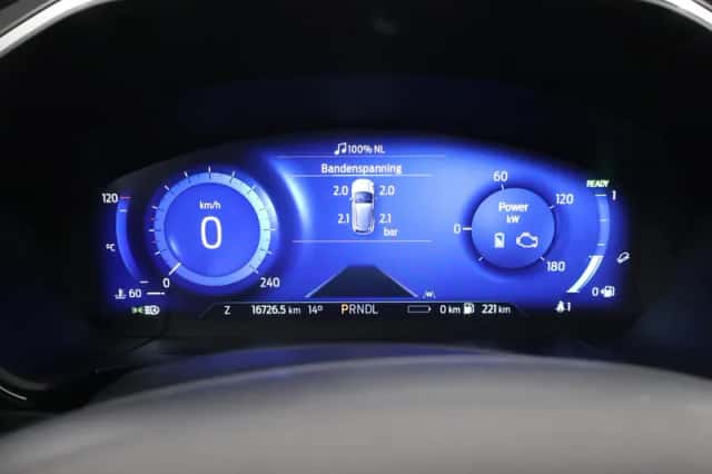 Ford Kuga (2022) thumbnail 12