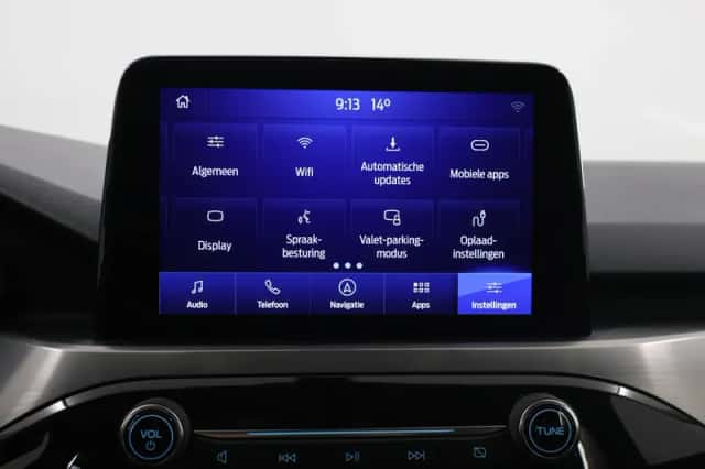 Ford Kuga (2022) thumbnail 19