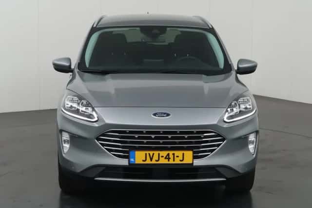 Ford Kuga (2022) thumbnail 3