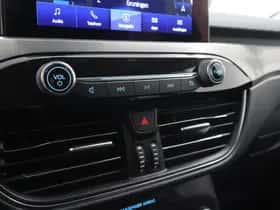 Ford Kuga (2022) thumbnail 21