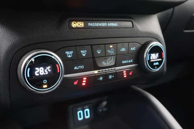 Ford Kuga (2022) thumbnail 24
