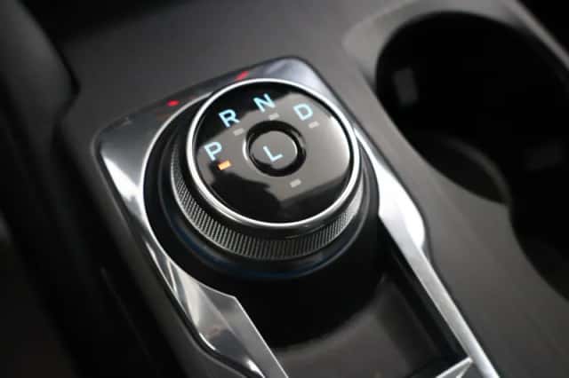 Ford Kuga (2022) thumbnail 25