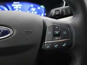 Ford Kuga (2022) thumbnail 30