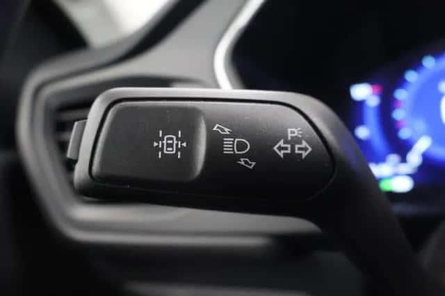 Ford Kuga (2022) thumbnail 33