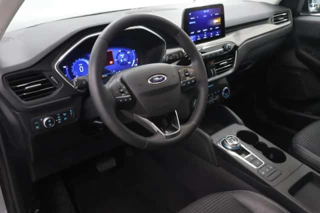 Ford Kuga (2022) thumbnail 7
