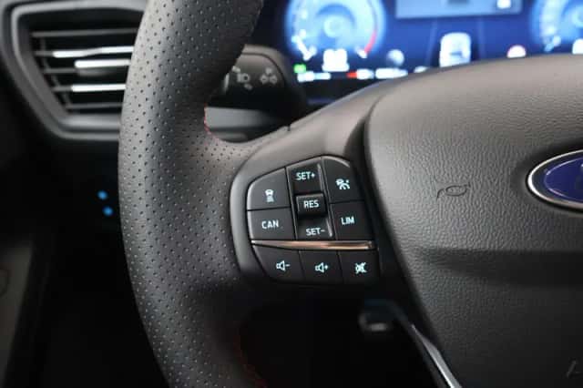 Ford Focus (2025) thumbnail 10