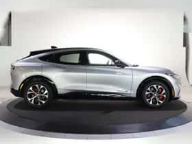 Ford Mustang (2021) thumbnail 6