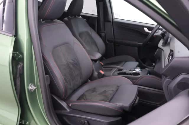 Ford Kuga (2025) thumbnail 10