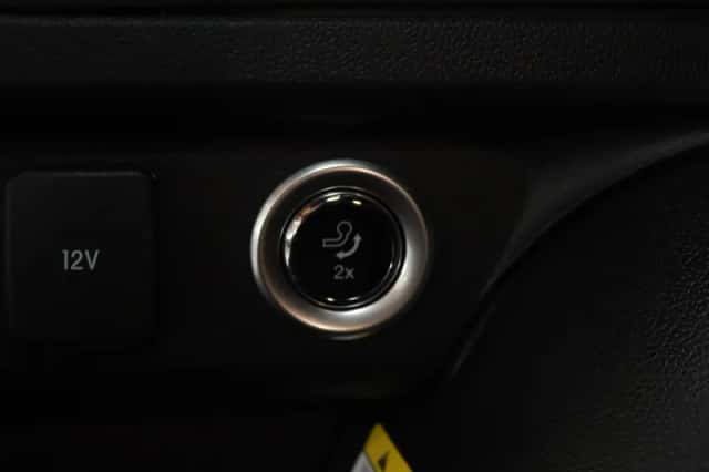 Ford Kuga (2025) thumbnail 12