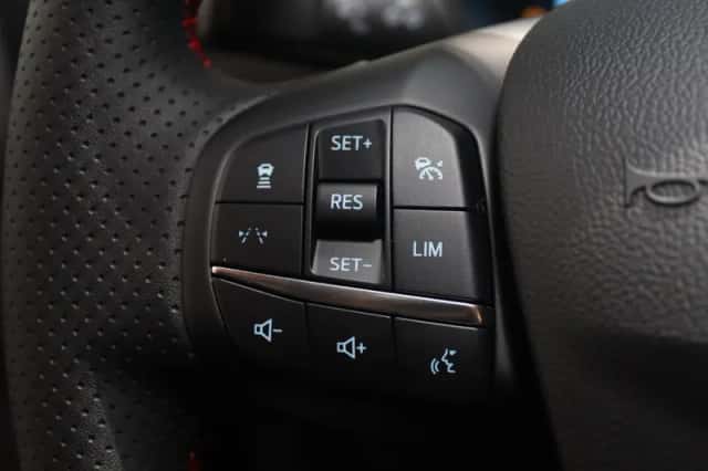Ford Kuga (2025) thumbnail 29