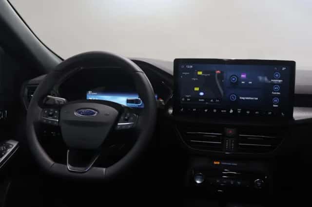 Ford Kuga (2025) thumbnail 9