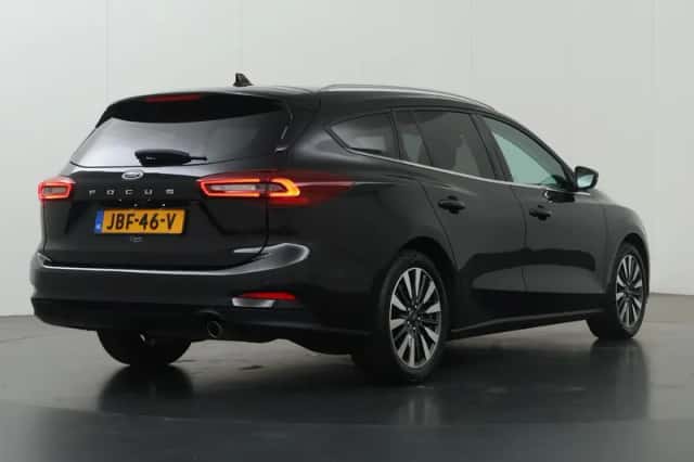 Ford Focus (2025) thumbnail 2
