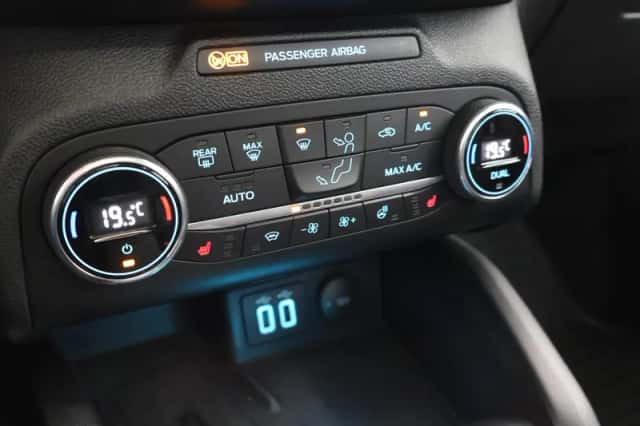 Ford Focus (2021) thumbnail 21