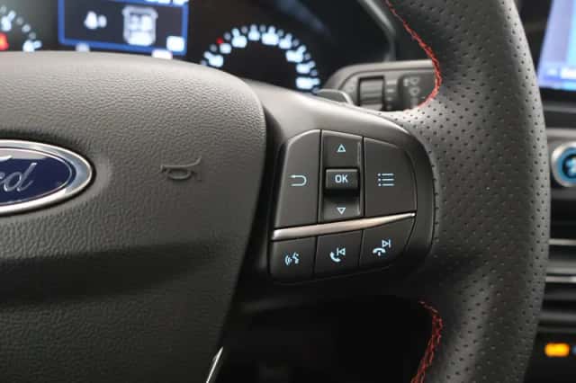 Ford Focus (2021) thumbnail 30