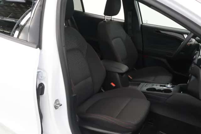 Ford Focus (2021) thumbnail 10