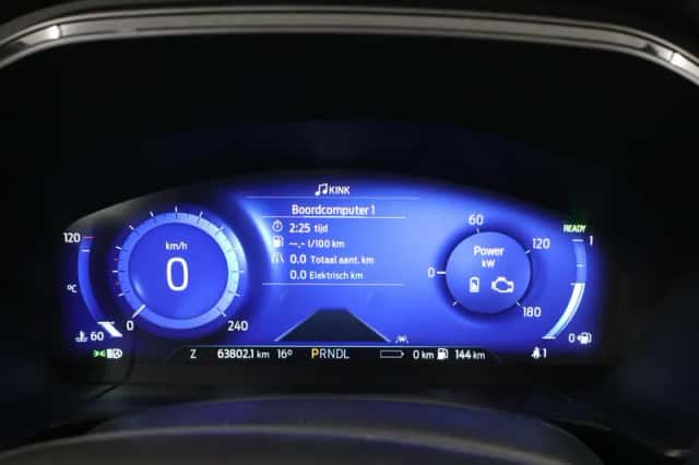 Ford Kuga (2022) thumbnail 12