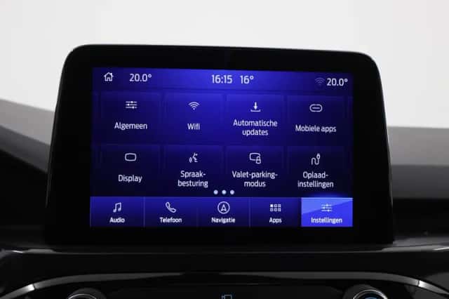 Ford Kuga (2022) thumbnail 19