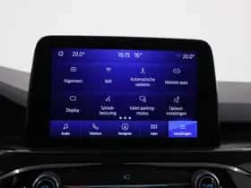 Ford Kuga (2022) thumbnail 19