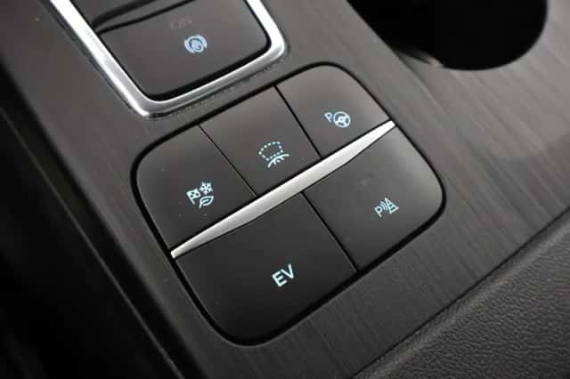 Ford Kuga (2022) thumbnail 26