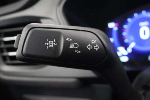 Ford Kuga (2022) thumbnail 34