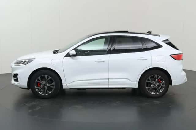 Ford Kuga (2022) thumbnail 5