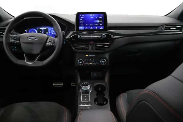 Ford Kuga (2022) thumbnail 8