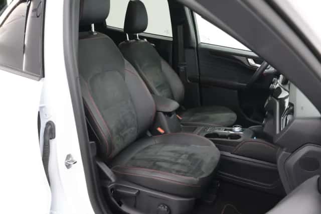 Ford Kuga (2022) thumbnail 10