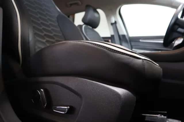 Ford Mondeo (2021) thumbnail 9