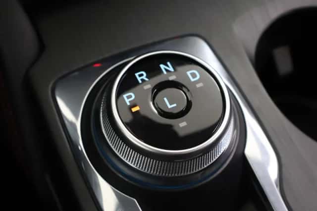 Ford Kuga (2024) thumbnail 25