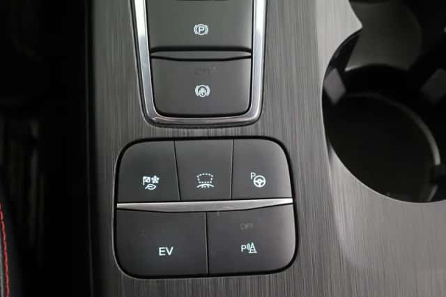Ford Kuga (2024) thumbnail 26