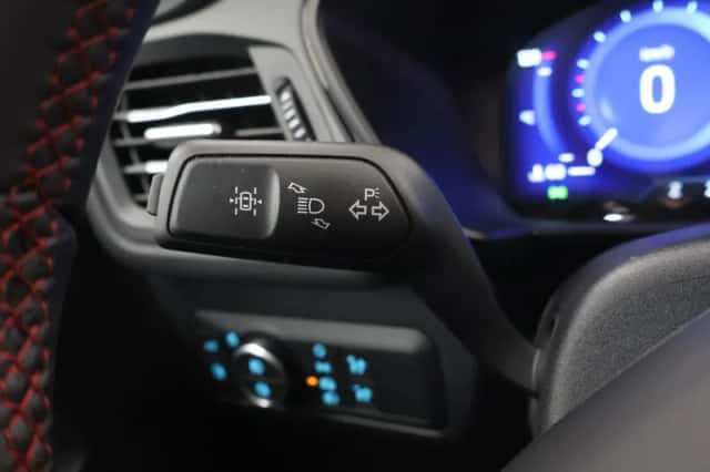 Ford Kuga (2024) thumbnail 34
