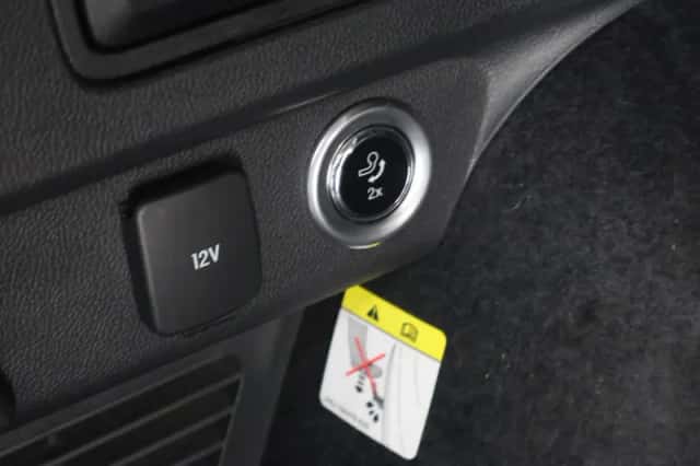 Ford Kuga (2024) thumbnail 39