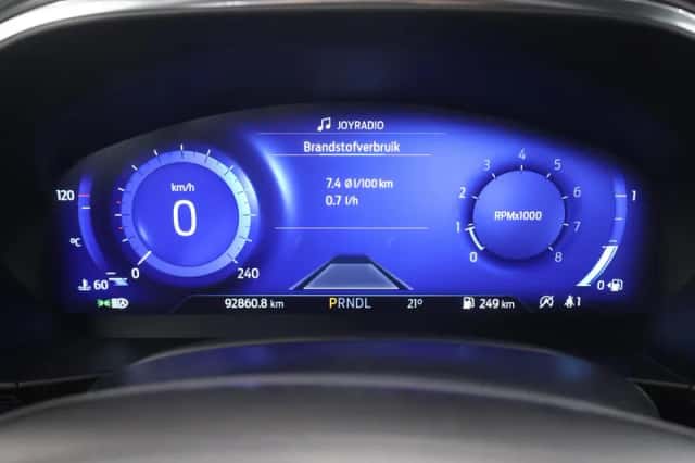 Ford Focus (2022) thumbnail 12