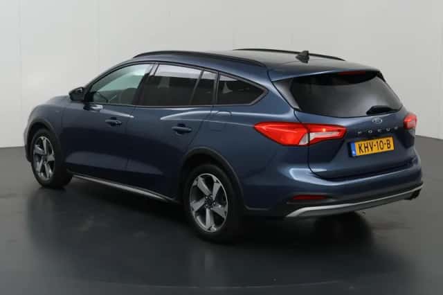 Ford Focus (2022) thumbnail 22