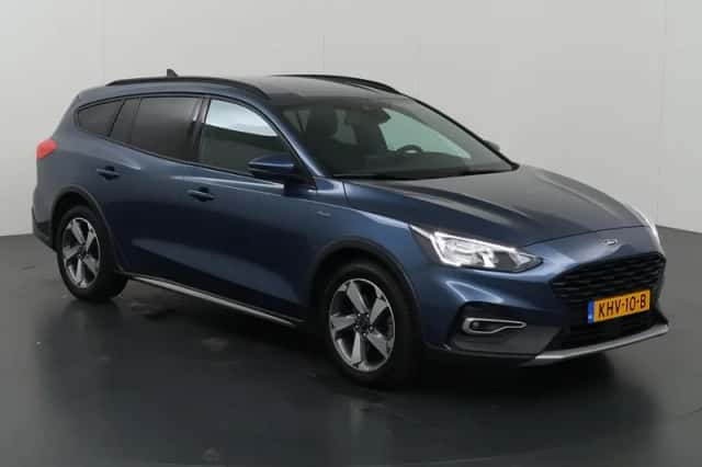 Ford Focus (2022) thumbnail 23