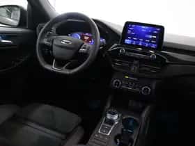 Ford Kuga (2023) thumbnail 9