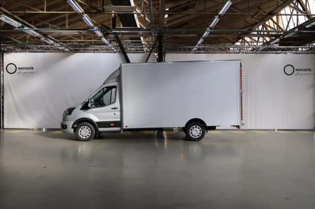 Ford Transit (2024) thumbnail 2