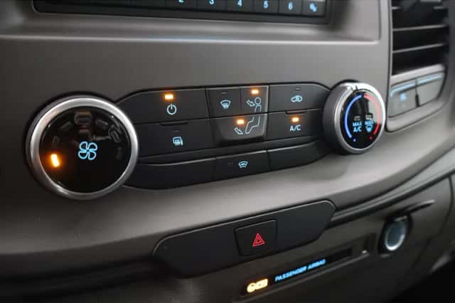 Ford Transit (2024) thumbnail 22