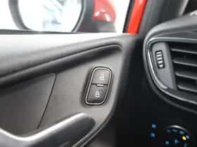 Ford Fiesta (2021) thumbnail 32