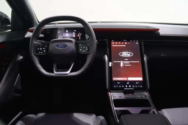 Ford Explorer (2026) thumbnail 13